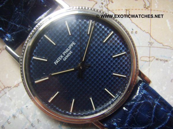 1969 WHITE GOLD PATEK PHILIPPE BACK WINDER BLUE HONEY COMB DIAL Ref 4571 CP Main 1.1|PATEK PHILIPPE 4571 2|PATEK PHILIPPE 4571 3|PATEK PHILIPPE 4571 3.|PATEK PHILIPPE 4571 4|PATEK PHILIPPE 4571 5|PATEK PHILIPPE 4571 6|PATEK PHILIPPE 4571 7|PATEK PHILIPPE 4571 8|Buckle 1|Buckle 2