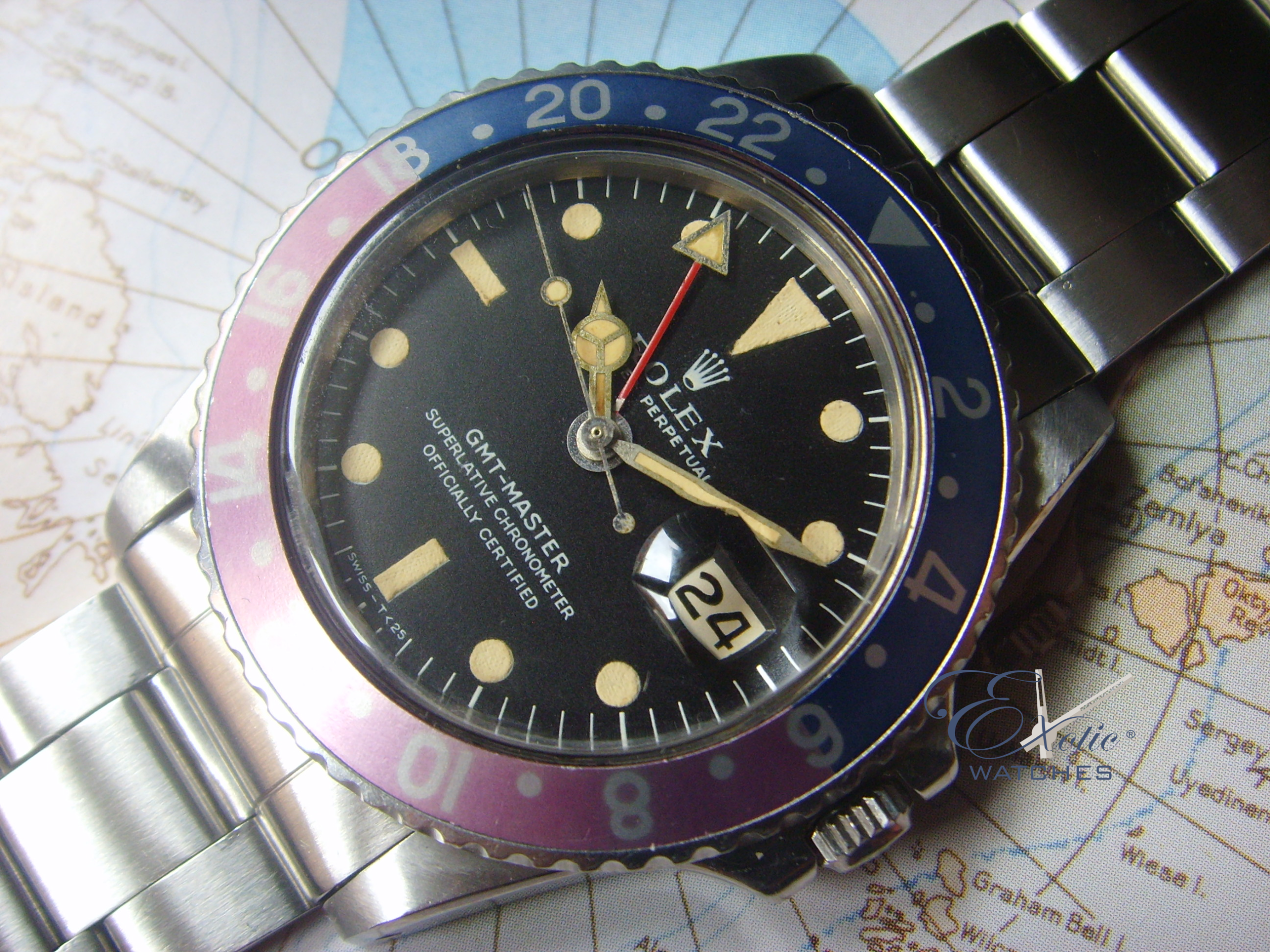 Vintage Rolex GMT Fuchsia Vintage Rolex GMT Fuchsia